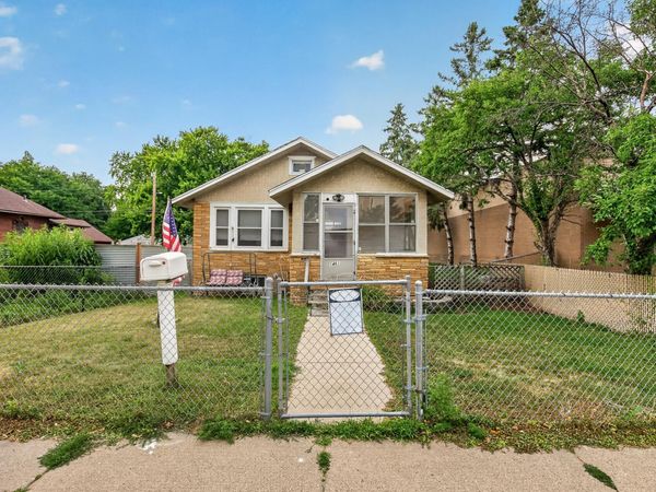 1461 7th Street W, Saint Paul, MN 55102