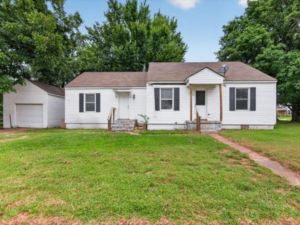 108 E 20th Street , Bartlesville, OK 74003