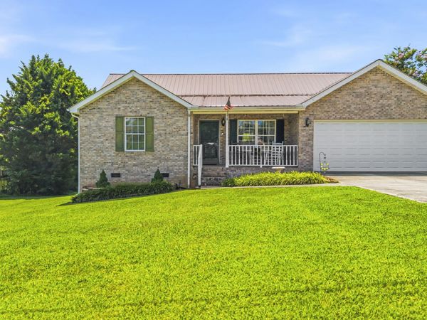 192 Acorn Drive, Corryton, TN 37721
