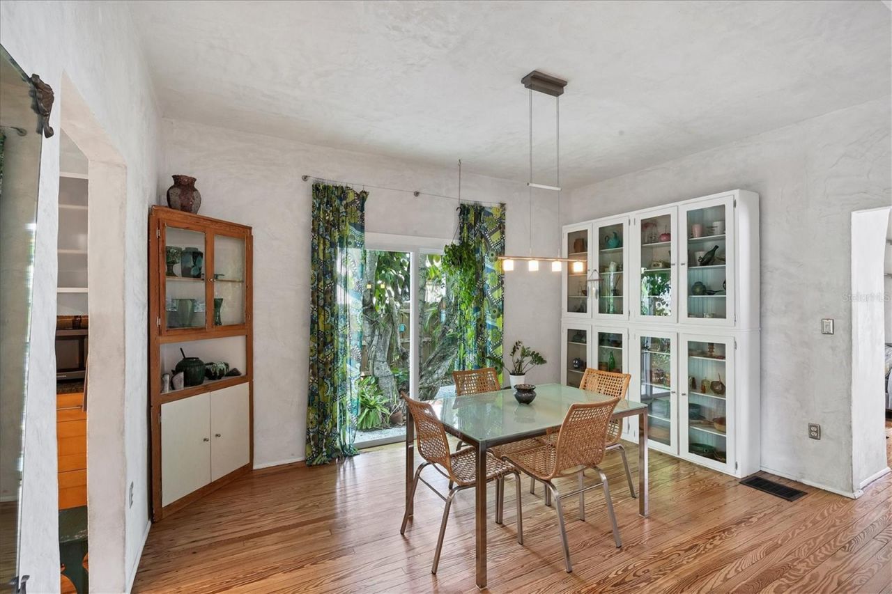 1370 13th Street, Sarasota, FL 34236 Photo