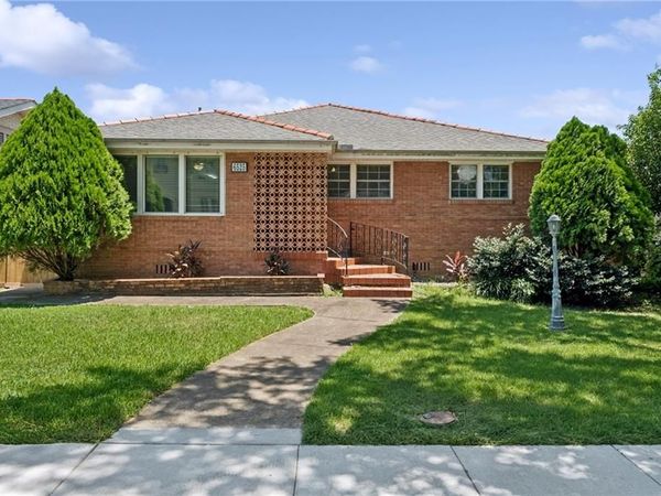 6525 GENERAL DIAZ Street , New Orleans, LA 70124