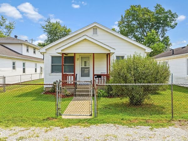 515 N Cherry Street , Columbus, IN 47201