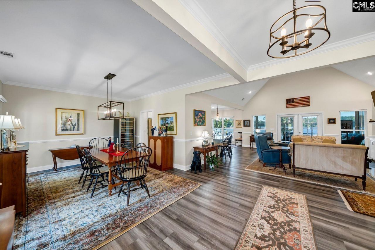 465 Longview Drive  Photo 6