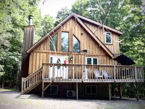 549 Lakeview Drive E, Lake Ariel, PA 18436