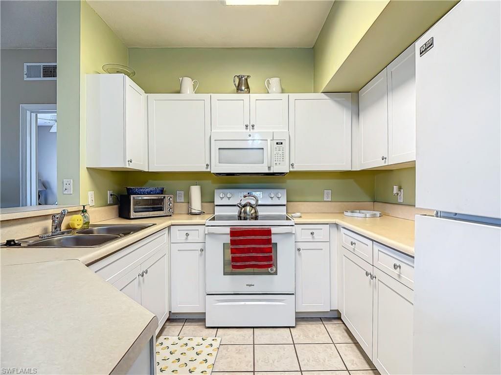 15625 Ocean Walk Cir S, Unit 208, Fort Myers, FL 33908 Photo