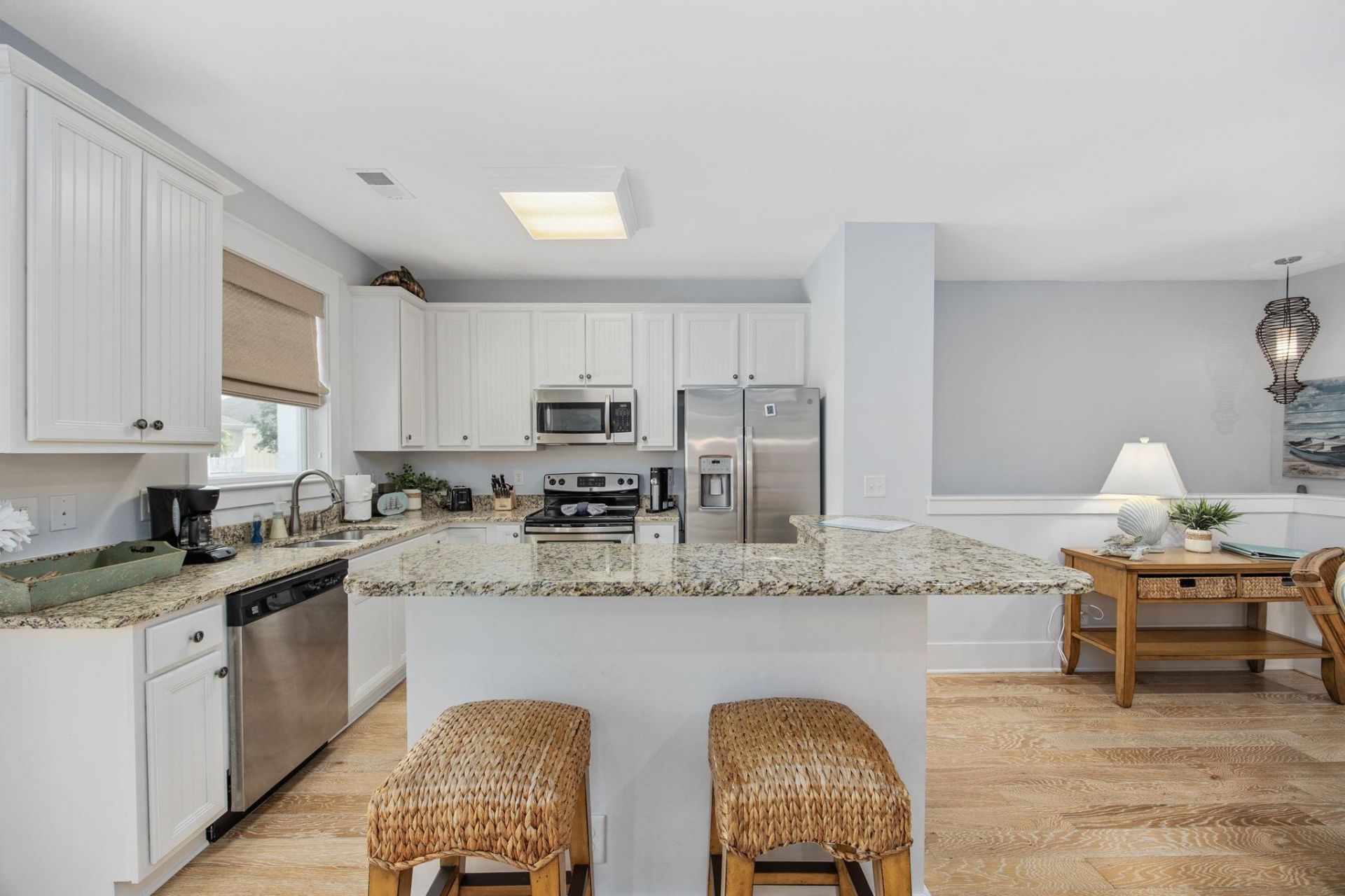 820 Madiera Dr. Photo 12