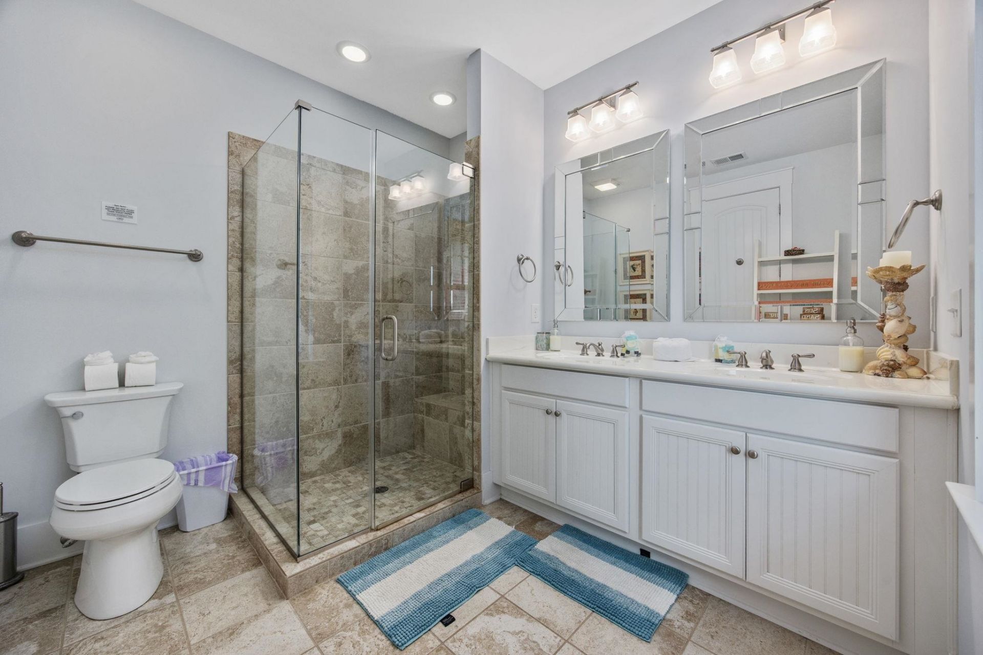 820 Madiera Dr. Photo 19