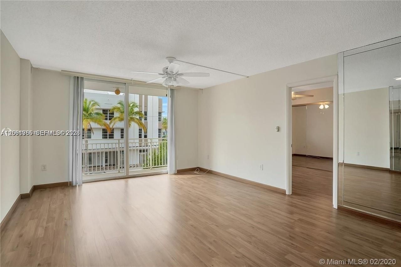 345 Ocean Dr, Unit 302, Miami Beach, FL 33139 Photo