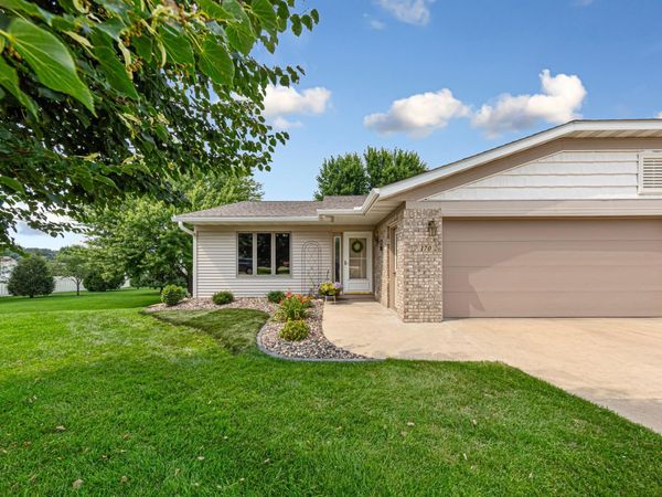 170 Autumn Place NE, Owatonna, MN 55060