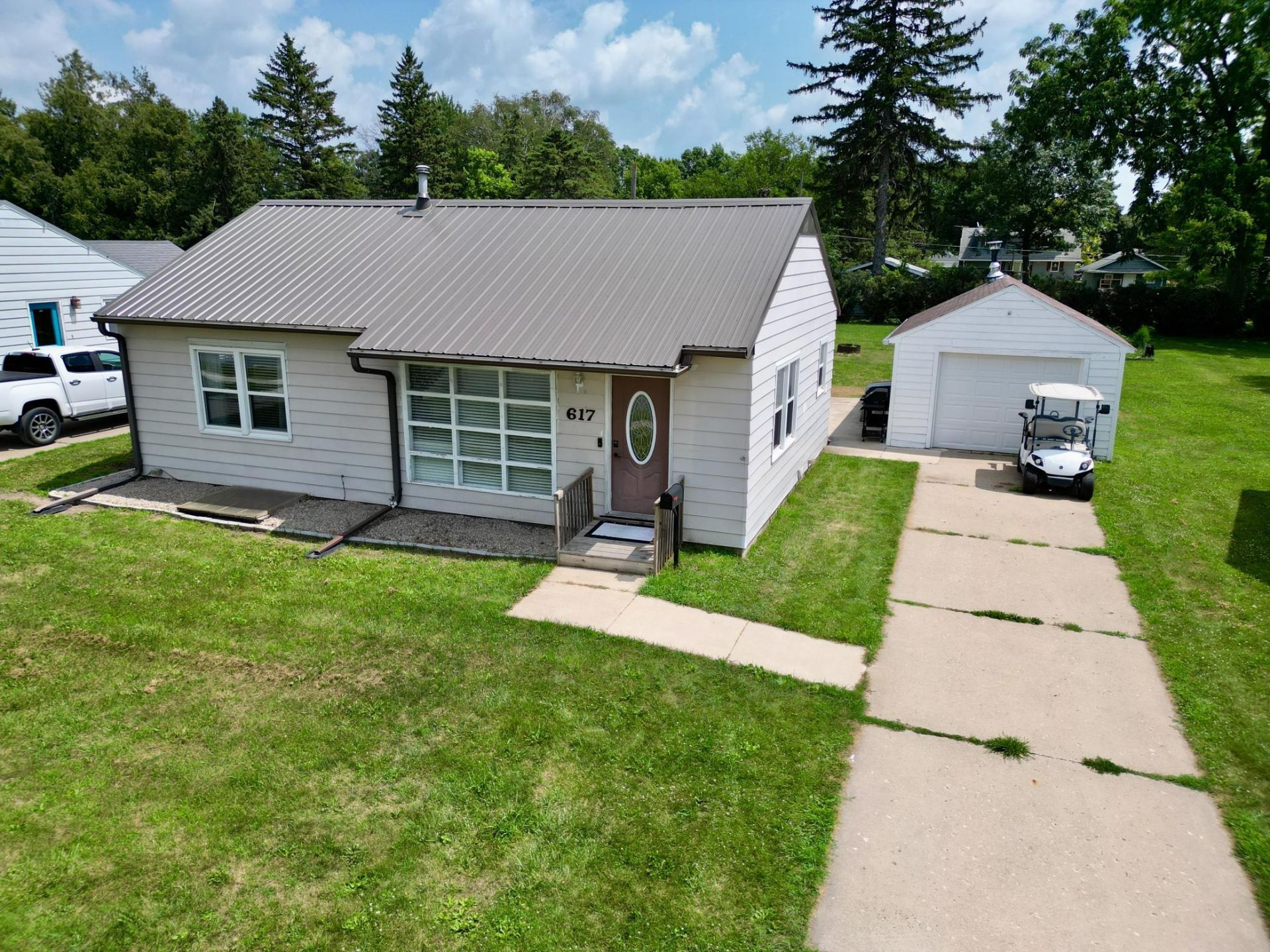 617 Lyndale Avenue, Spring Valley, MN 55975 Main Photo