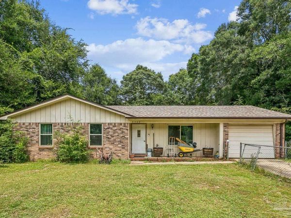 6508 Bass Ln, Milton, FL 32570