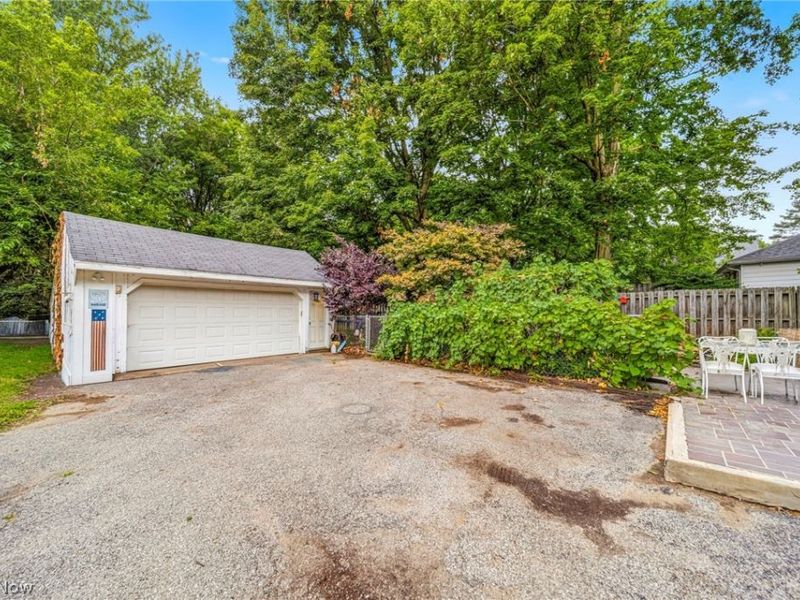 7150 Burridge Avenue, Mentor, OH 44060 Photo 11