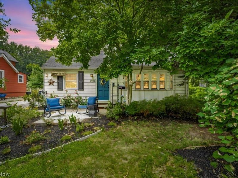 7150 Burridge Avenue, Mentor, OH 44060 Photo 2
