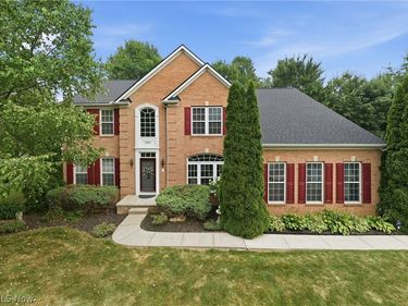 9359 Ashcroft Lane, Twinsburg, OH 44087