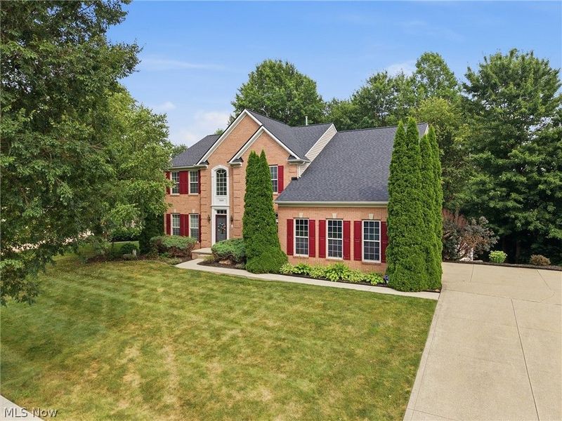 9359 Ashcroft Lane, Twinsburg, OH 44087 Photo 2