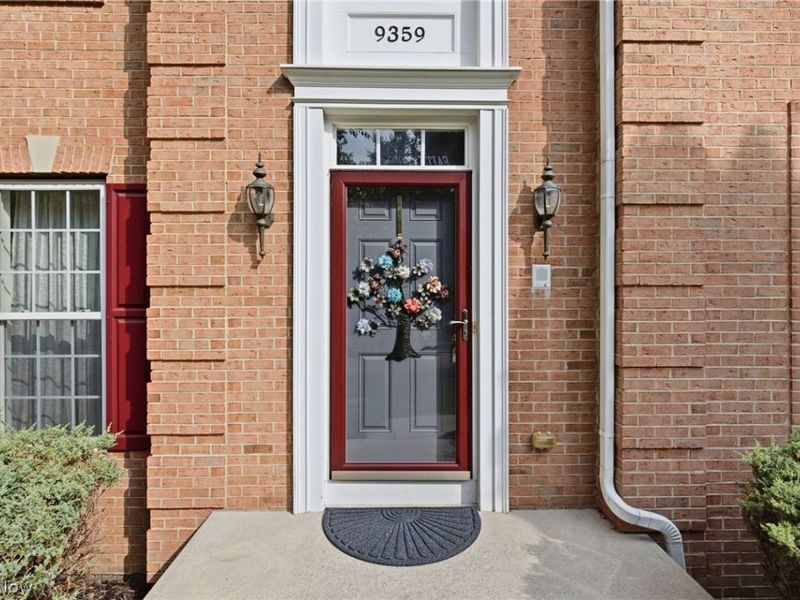 9359 Ashcroft Lane, Twinsburg, OH 44087 Photo 3