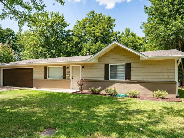 2114 Arkansas Avenue, Conway, AR 72034