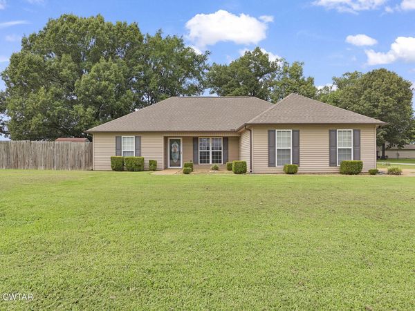 153 Aaron Drive , Alamo, TN 38001
