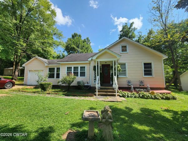 94 H C Walton Drive , Jackson, TN 38301