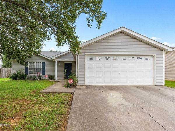 7545 Gary White Rd, Corryton, TN 37721