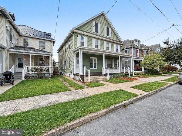 570 NELSON STREET, CHAMBERSBURG, PA 17201