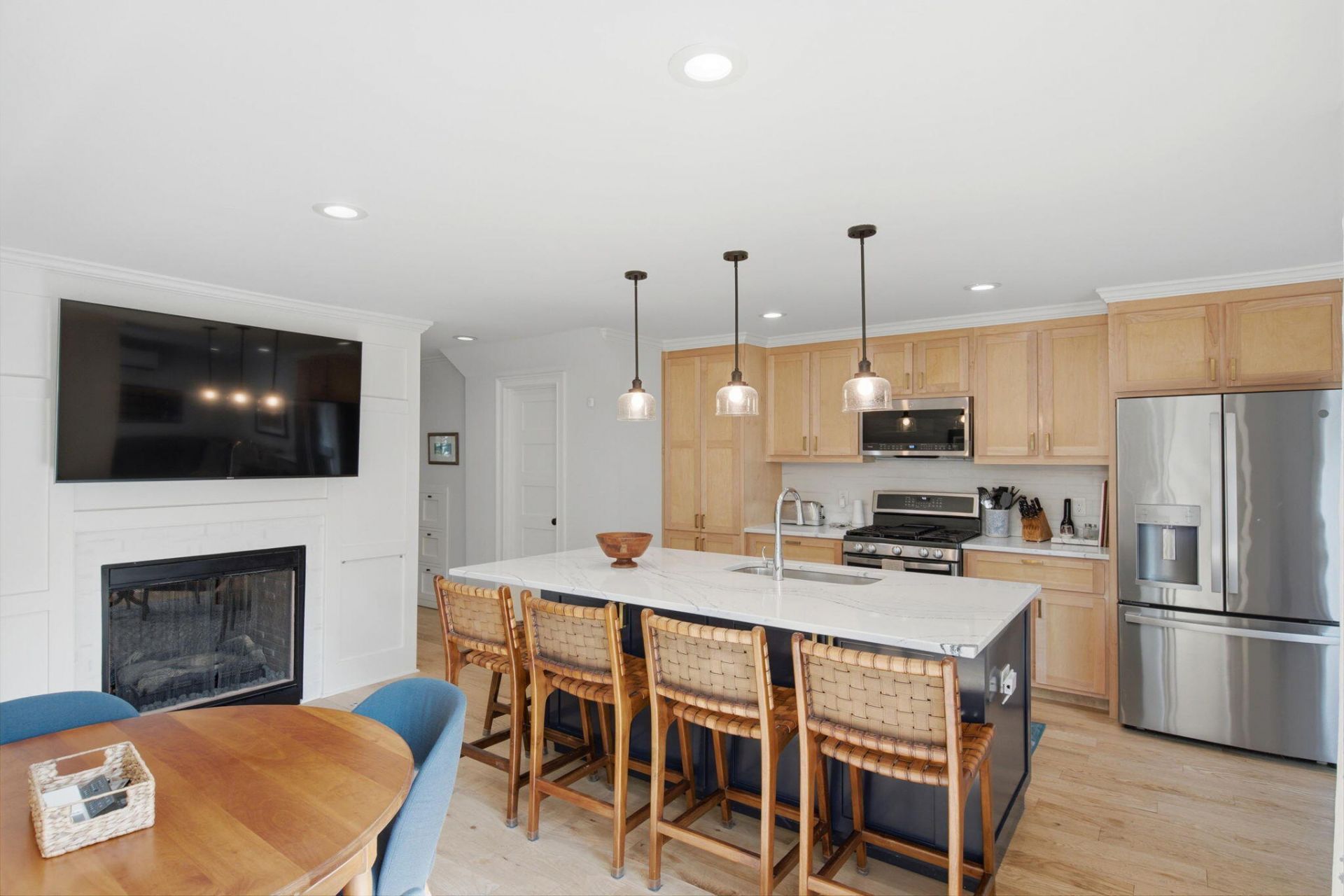 78 Legare Street Photo 9
