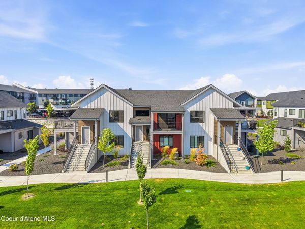930 E Railroad AVE, Post Falls, ID 83854