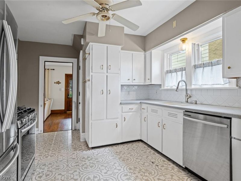 2515 Whitelaw Street, Cuyahoga Falls, OH 44221 Photo 12