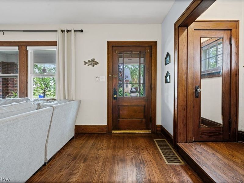2515 Whitelaw Street, Cuyahoga Falls, OH 44221 Photo 5