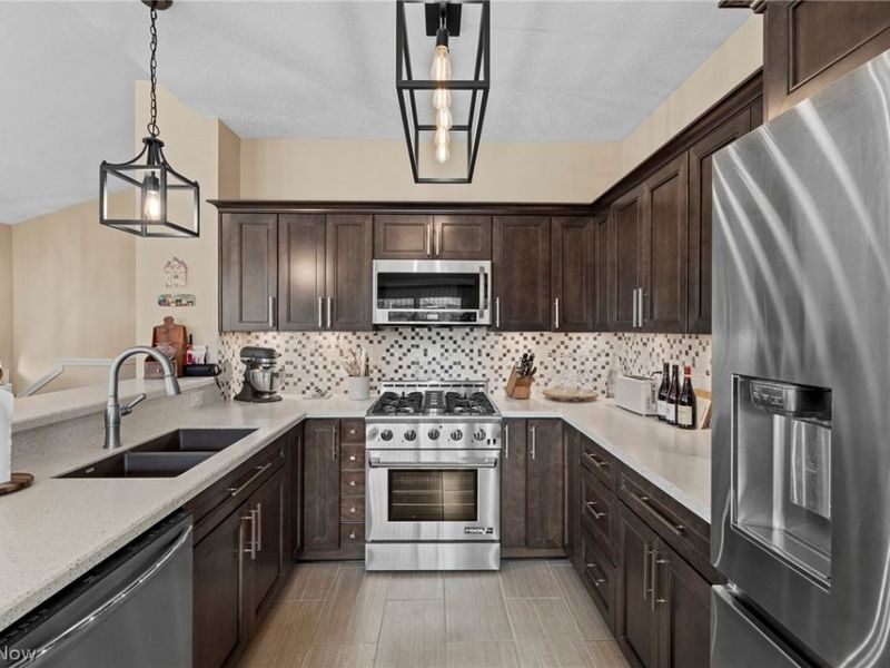 288 Woodhaven Drive, Copley, OH 44321 Photo 7