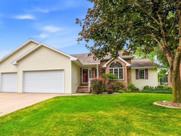 1569 REDSTONE TRAIL, Green Bay, WI 54313