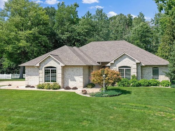 1184 PLEASANT VALLEY DRIVE, Oneida, WI 54155