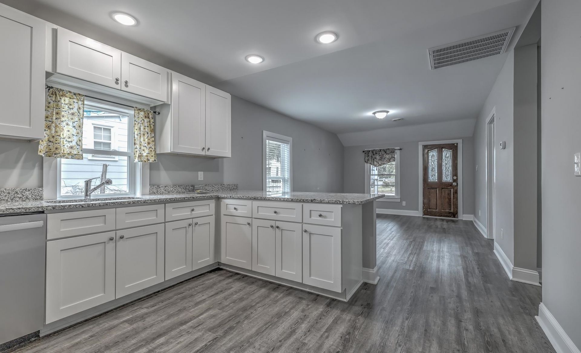 412 Orange St.  Photo 4