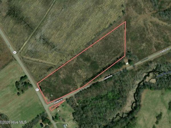 15 Rainbow Road, Scotland Neck, NC 27874