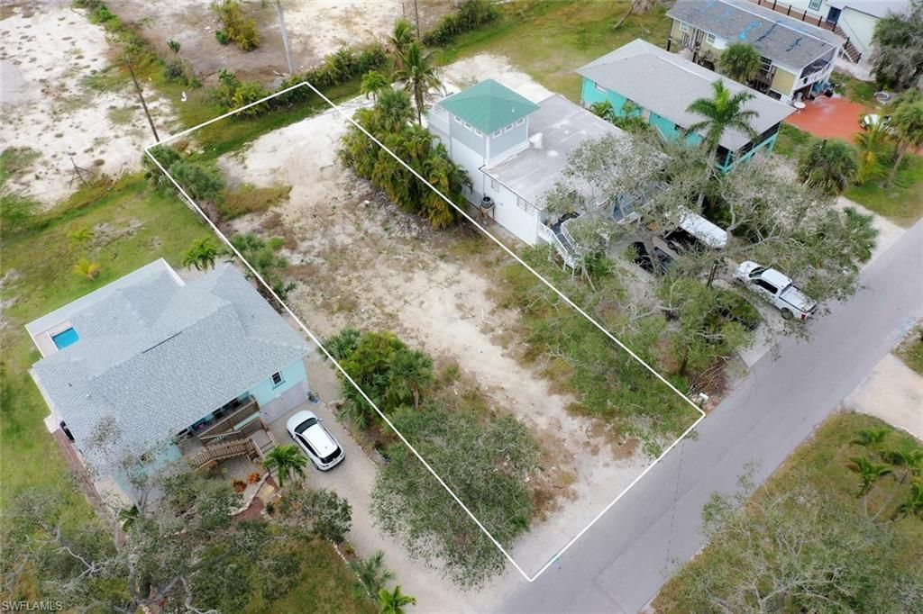 5780 Lauder St, Fort Myers Beach, FL 33931 Photo