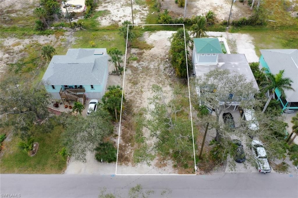 5780 Lauder St, Fort Myers Beach, FL 33931 Photo