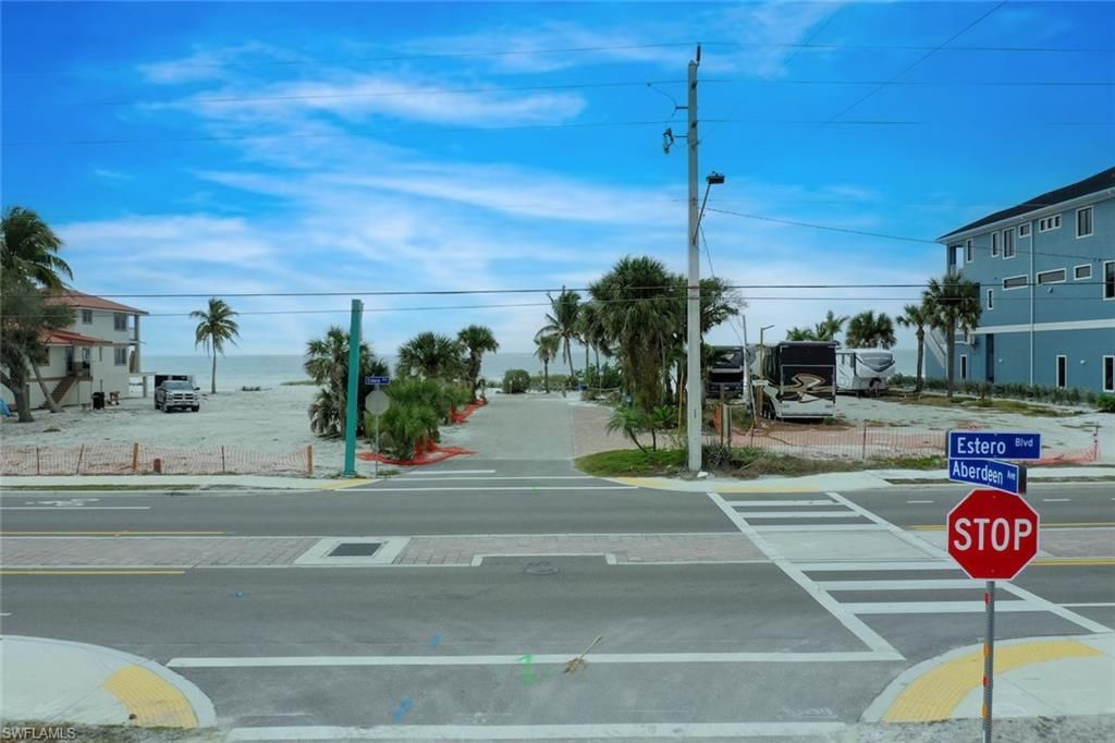 5780 Lauder St, Fort Myers Beach, FL 33931 Photo