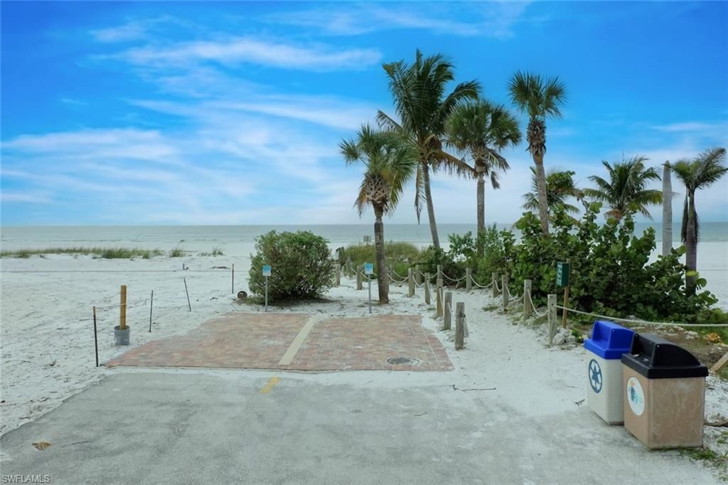 5780 Lauder St, Fort Myers Beach, FL 33931 Photo