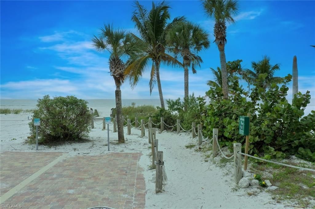 5780 Lauder St, Fort Myers Beach, FL 33931 Photo
