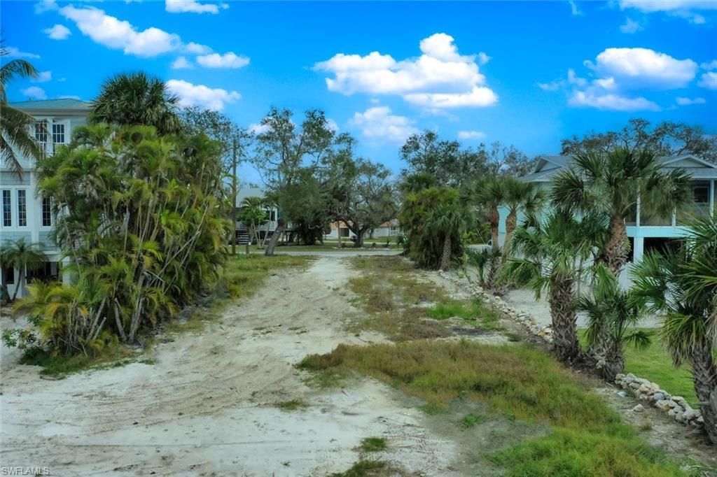 5780 Lauder St, Fort Myers Beach, FL 33931 Photo