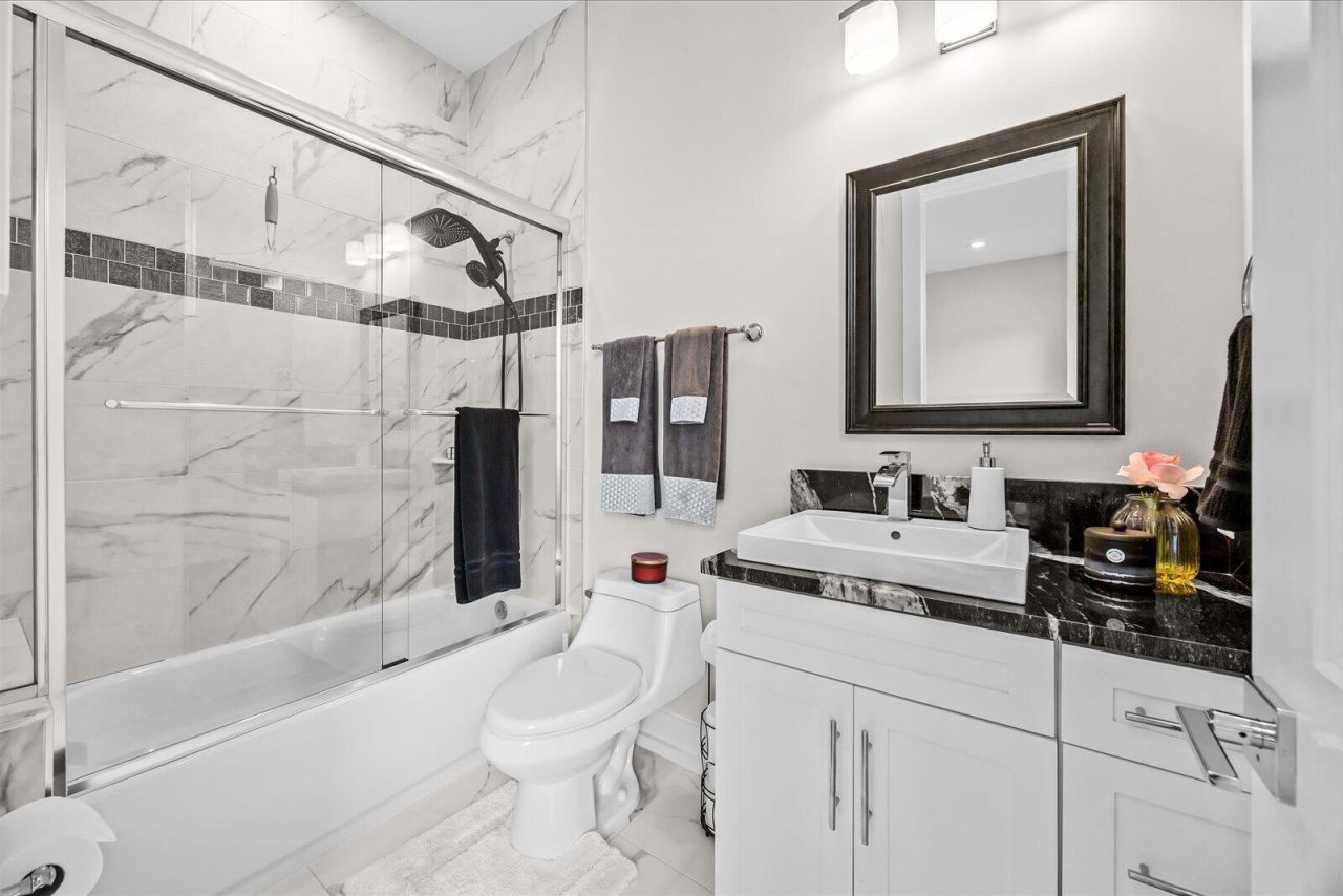 174 SE Bella Strano, Port Saint Lucie, FL 34984 Photo