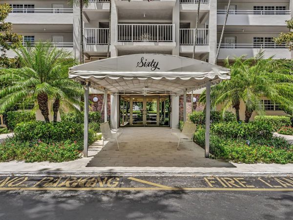 605 OAKS Drive, Unit 810, Pompano Beach, FL 33069