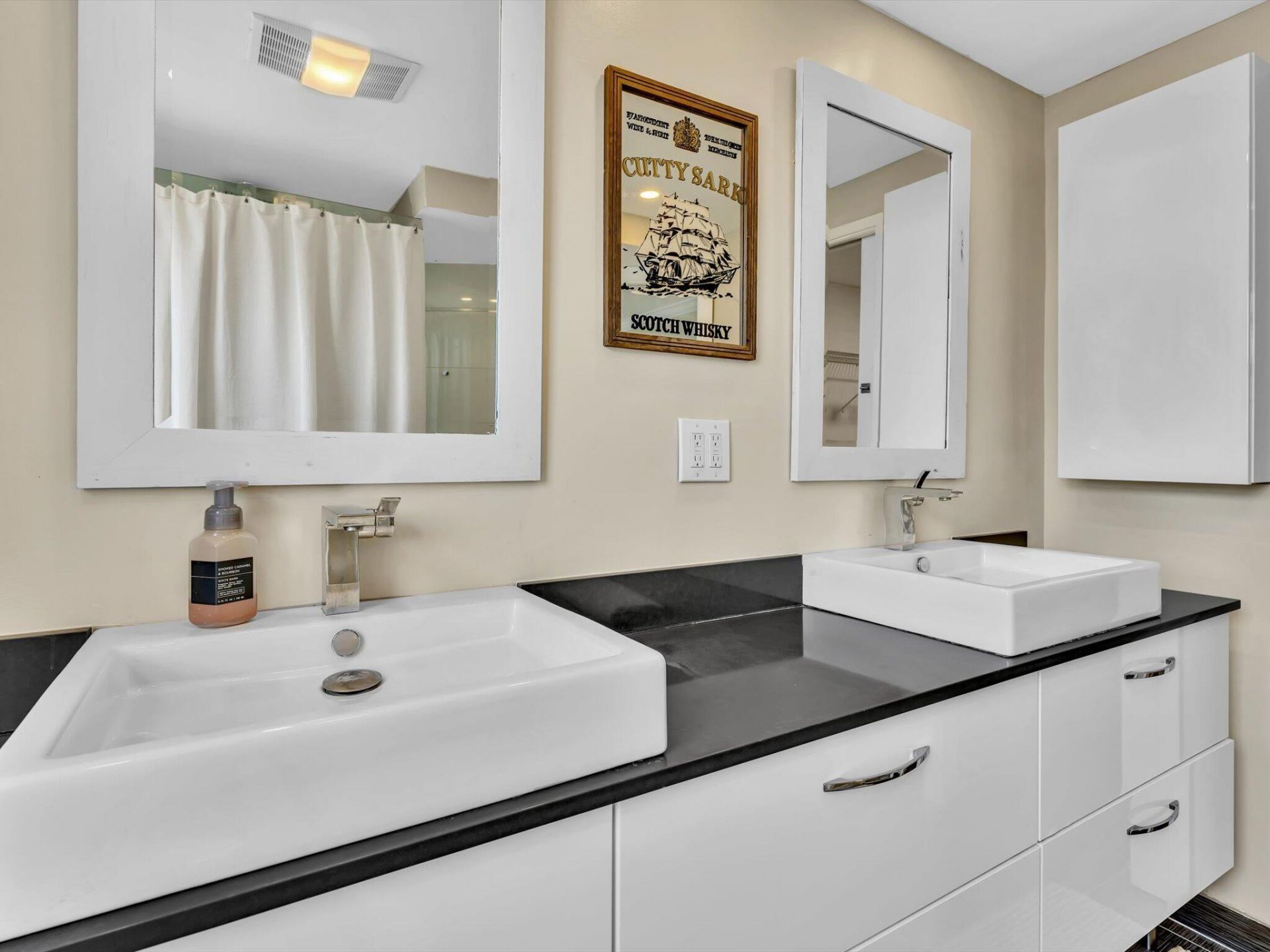 605 Oaks Drive, Unit 810, Pompano Beach, FL 33069 Photo