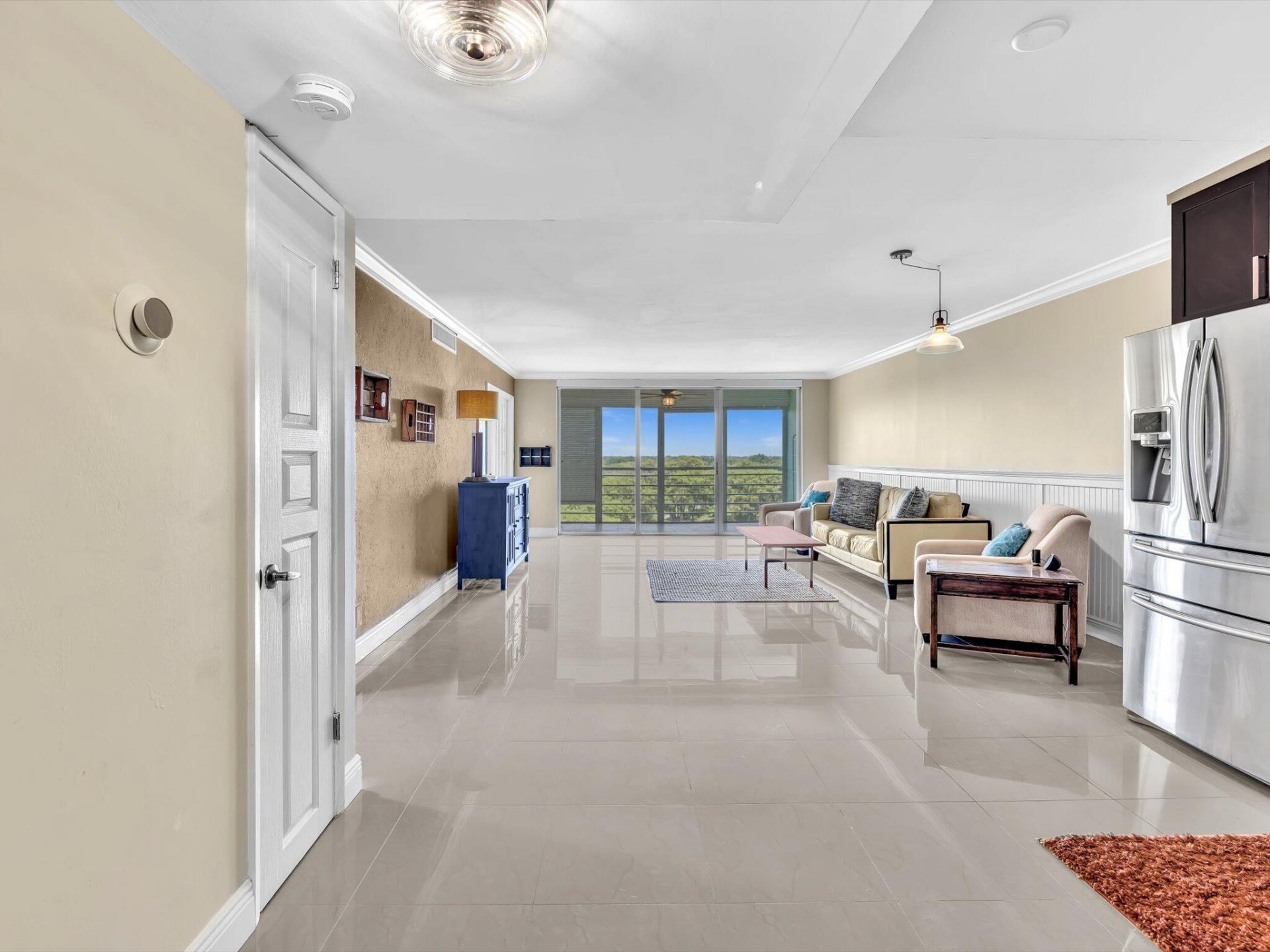 605 Oaks Drive, Unit 810, Pompano Beach, FL 33069 Photo