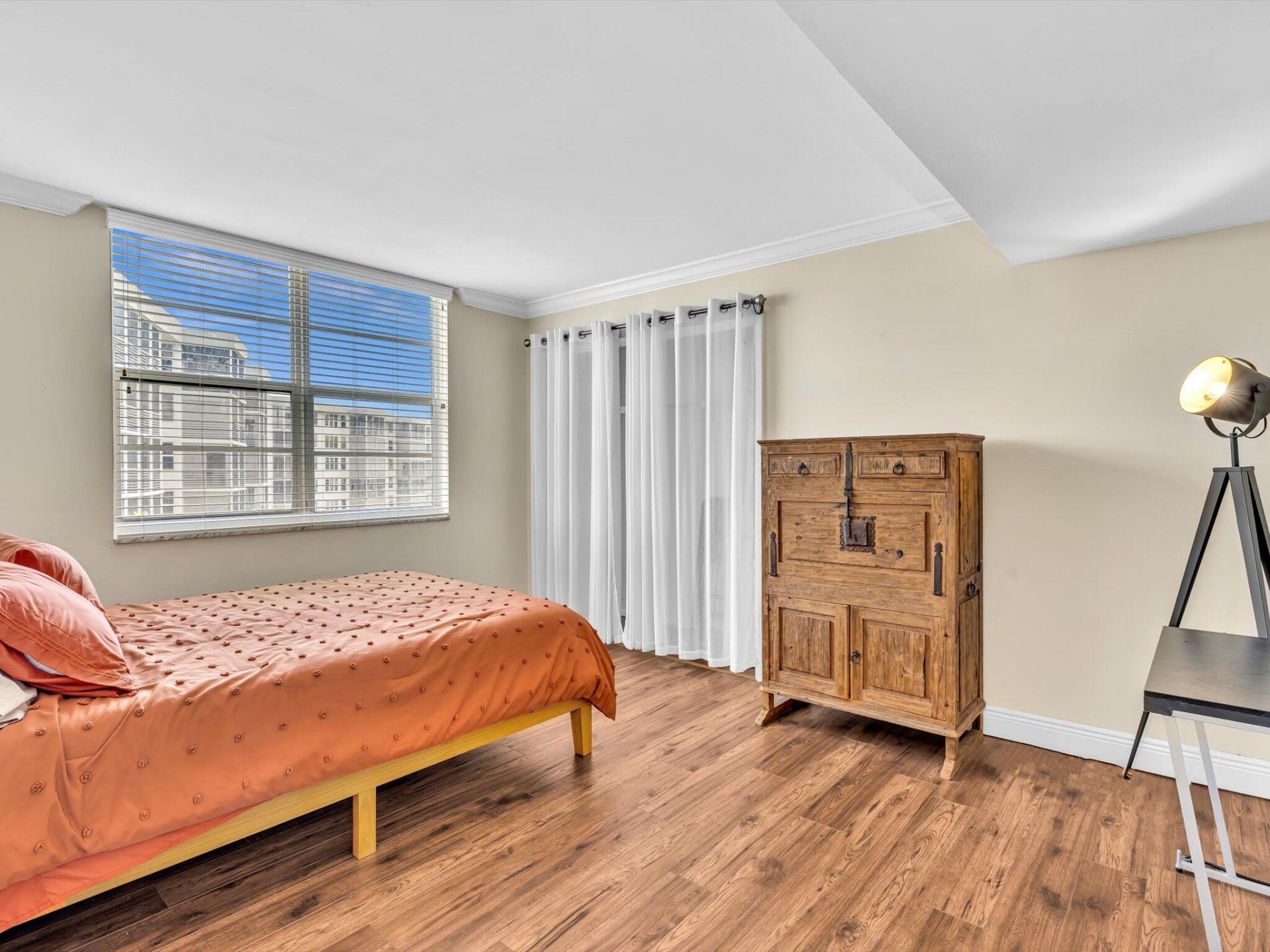 605 Oaks Drive, Unit 810, Pompano Beach, FL 33069 Photo