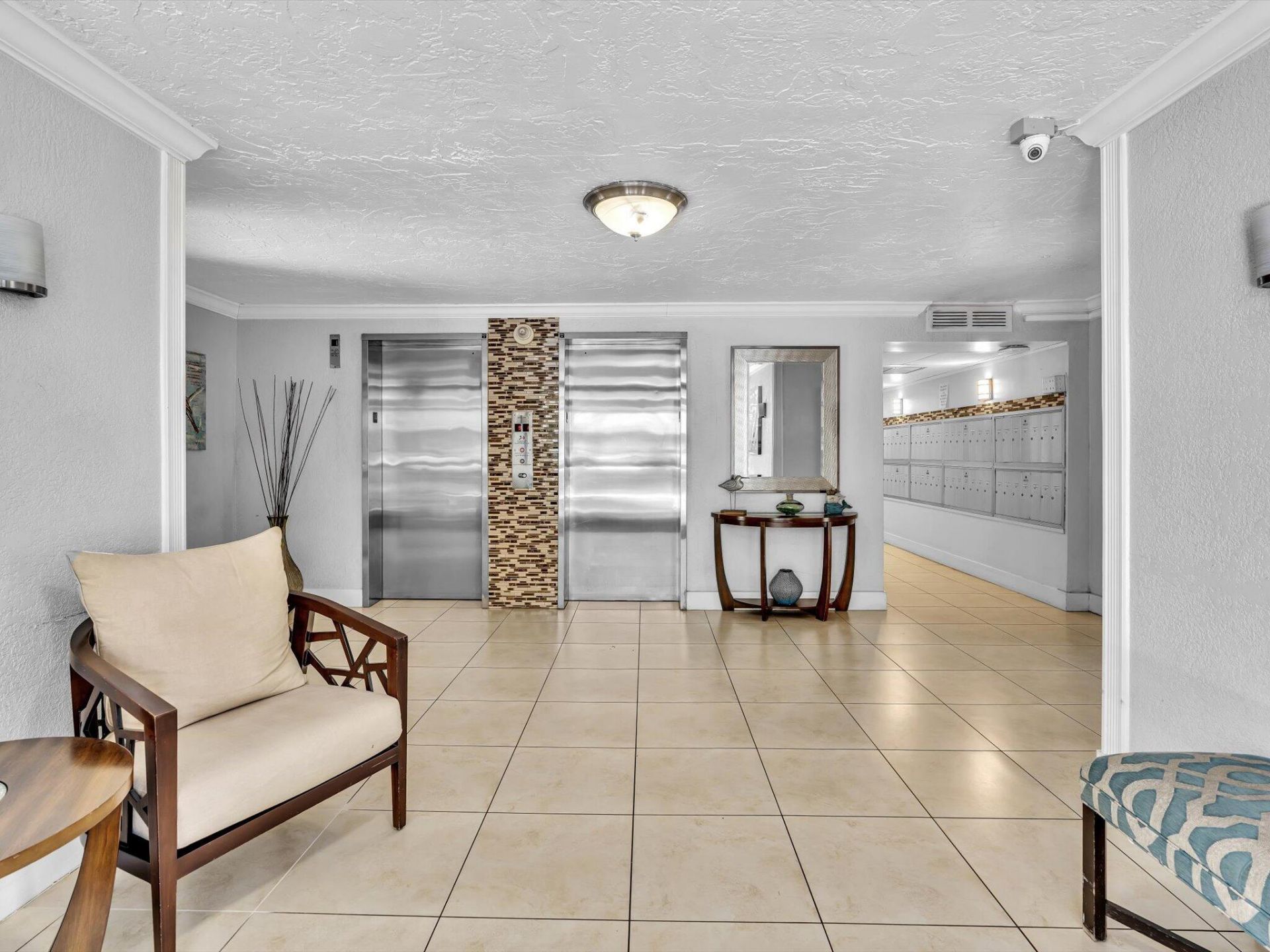 605 Oaks Drive, Unit 810, Pompano Beach, FL 33069 Photo