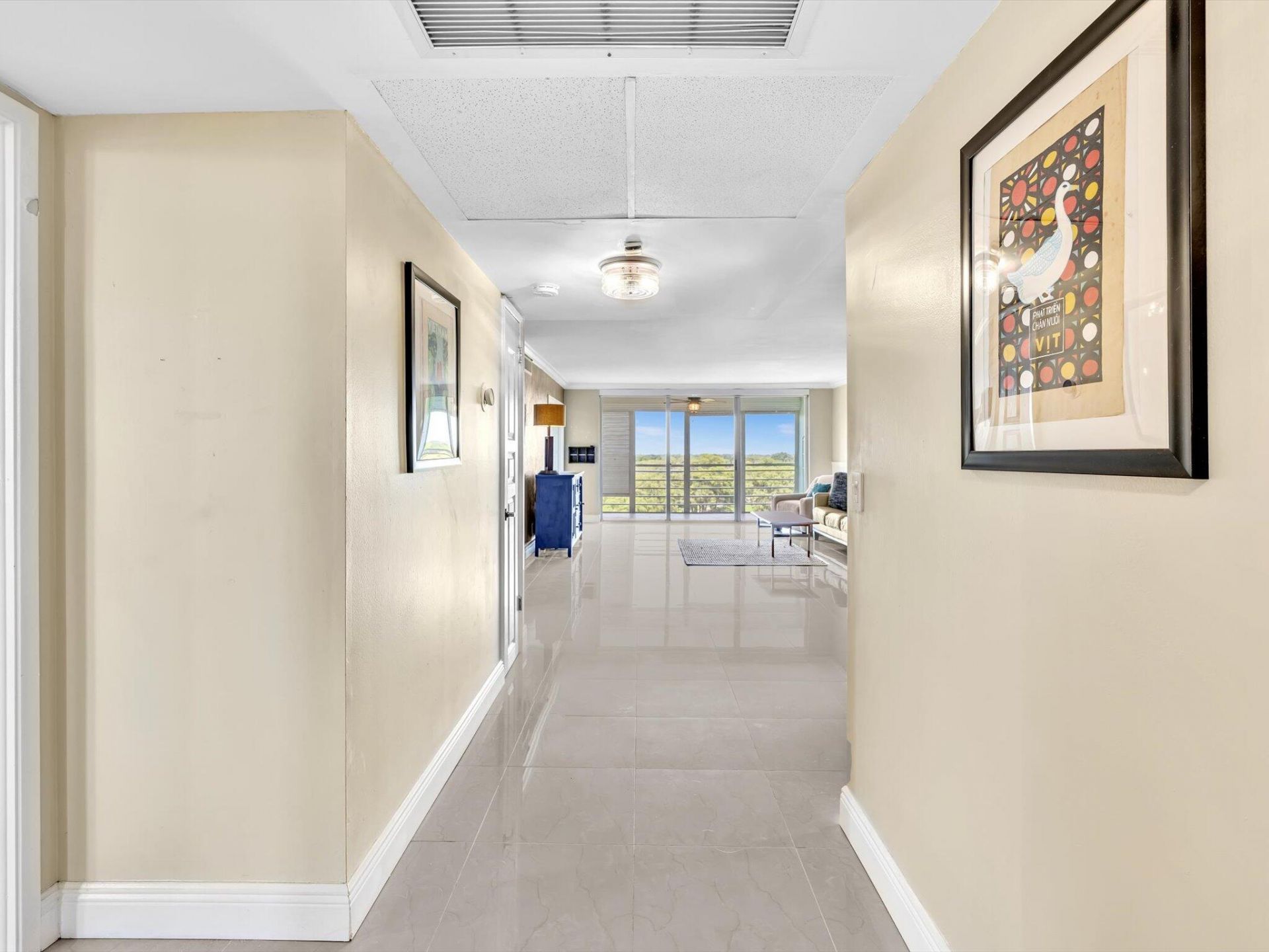 605 Oaks Drive, Unit 810, Pompano Beach, FL 33069 Photo