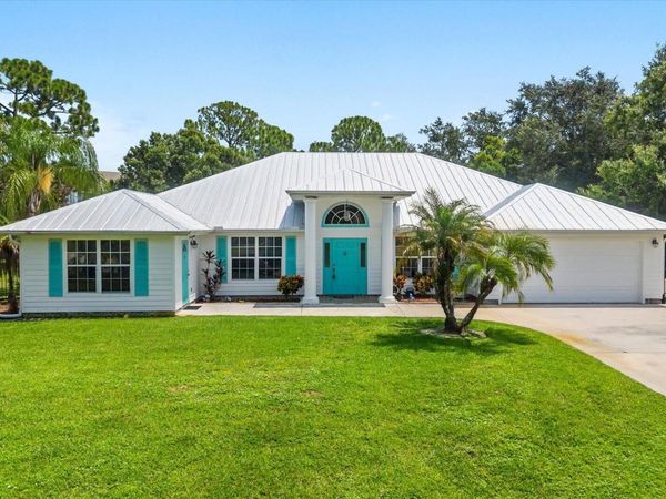 1799 SE BLOCKTON Avenue, Port St. Lucie, FL 34952
