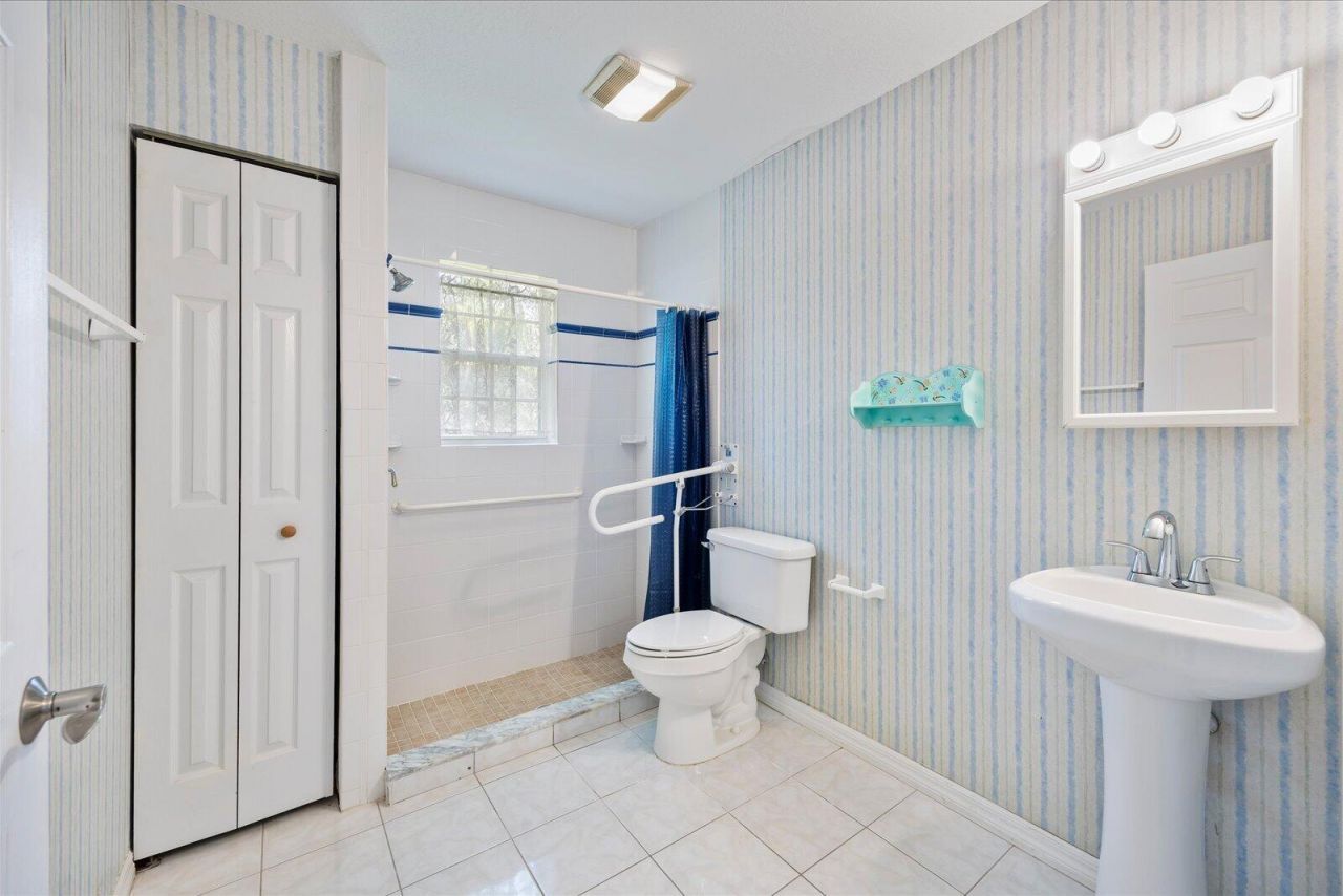 1799 SE Blockton Avenue, Port Saint Lucie, FL 34952 Photo