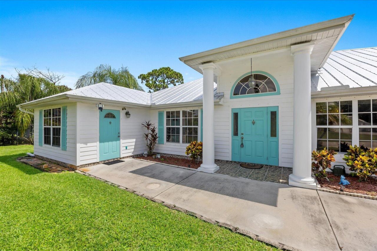 1799 SE Blockton Avenue, Port Saint Lucie, FL 34952 Photo